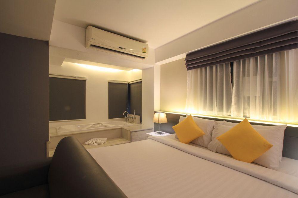 Myhotel Cmyk@Ratchada Bangkok Exterior foto