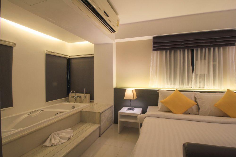 Myhotel Cmyk@Ratchada Bangkok Exterior foto