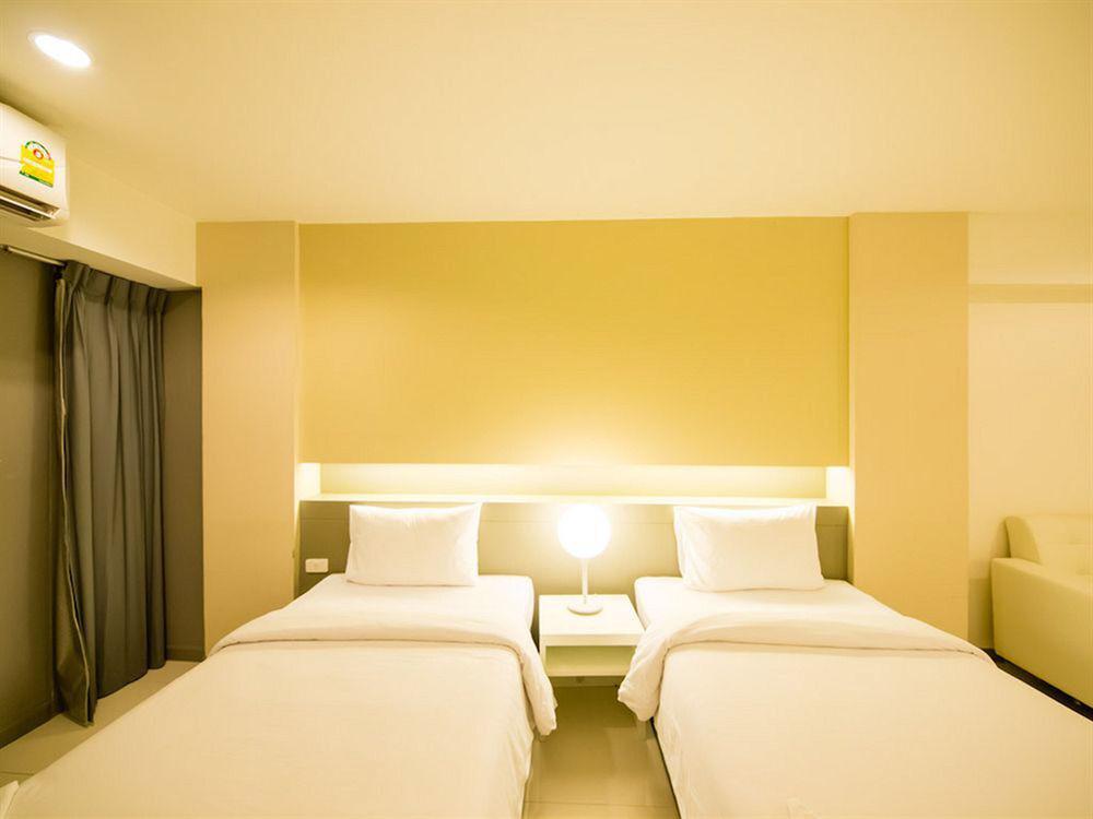 Myhotel Cmyk@Ratchada Bangkok Exterior foto