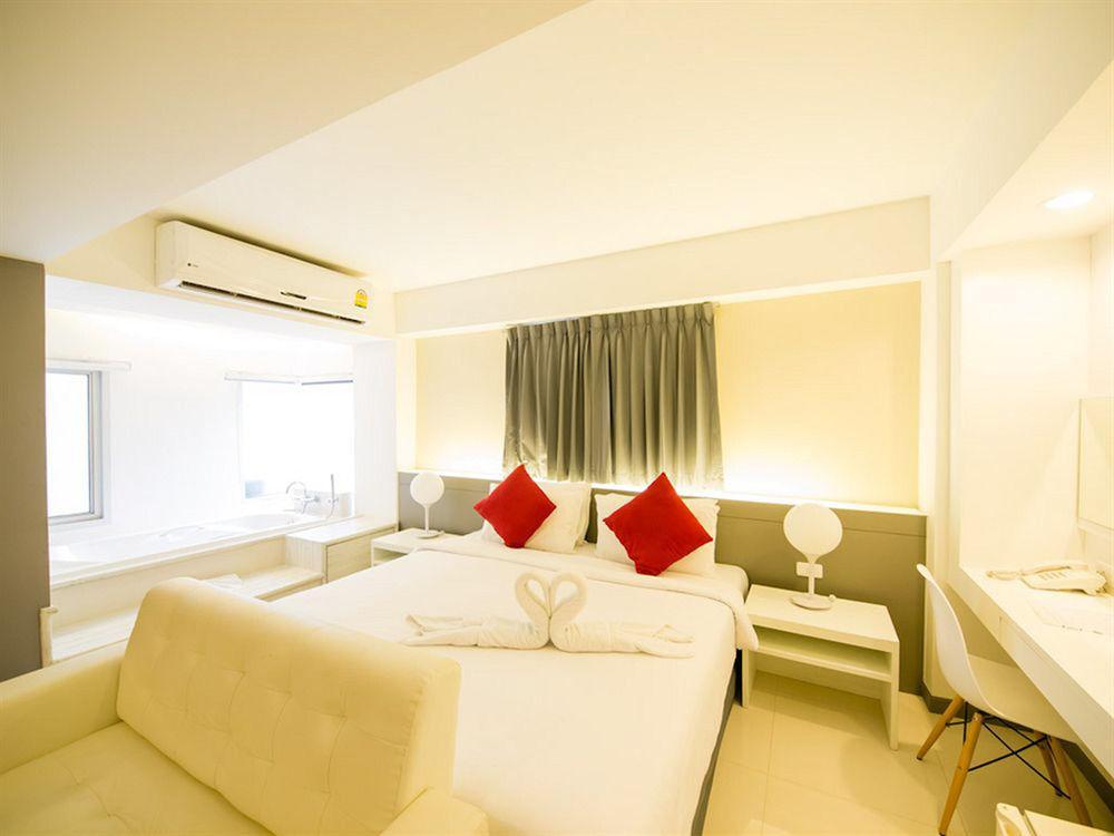 Myhotel Cmyk@Ratchada Bangkok Exterior foto