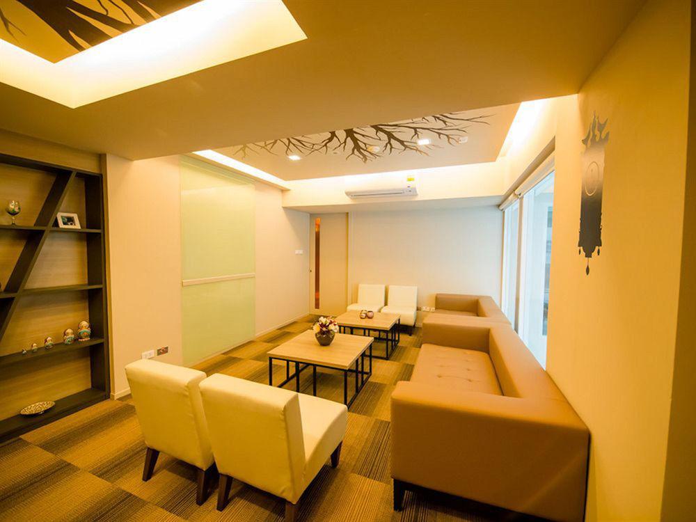 Myhotel Cmyk@Ratchada Bangkok Exterior foto